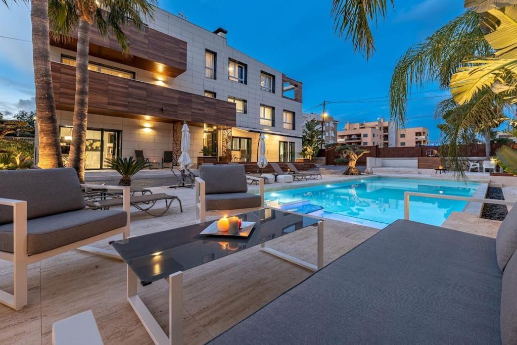 5 Stelle Piscina, Jacuzzi, Wifi - 2 Min Dal Mare Miami Playa Exterior foto