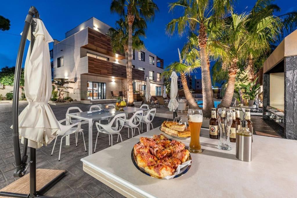 5 Stelle Piscina, Jacuzzi, Wifi - 2 Min Dal Mare Miami Playa Exterior foto